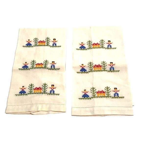 Vintage pair embroidered guest hand towels… - Picture 1 of 5